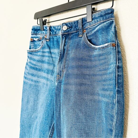 Abercrombie & Fitch Jeans Womens Mom High Rise Curve Love Distressed Size 26 - Picture 3 of 7